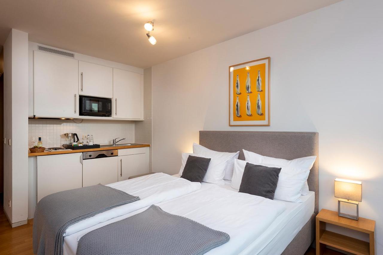 Hotel Aquino Berlin 3*